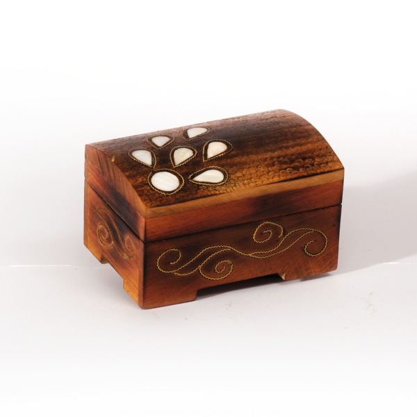 arttr-urun-ahsap-sedef-kutu-2 Yasemin | El Yapımı Sedef Kakma İçi Kırmızı Kadife Ahşap Mücevher Kutusu – Geleneksel Sedef El Sanatı