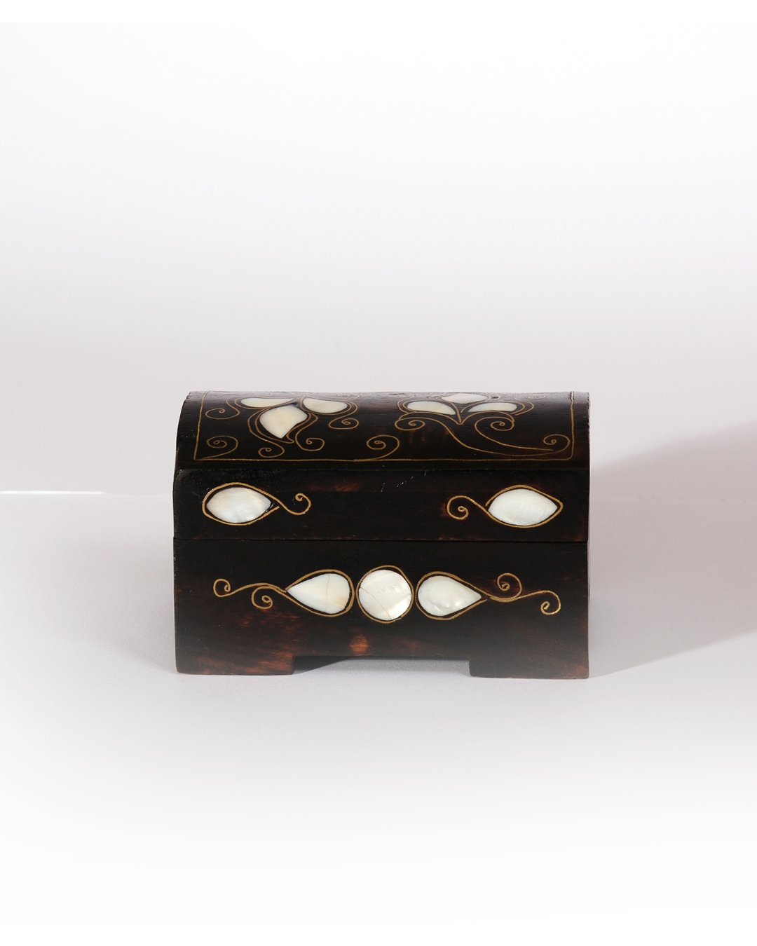 Yasemin | El Yapımı Sedef Kakma Ahşap Kutu İçi Kadife Kaplı – Geleneksel Kakma Sanatıyla Özgün Tasarım - Görsel 4